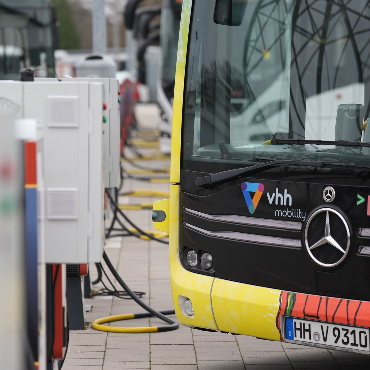 Der Kauf von Elektrobussen wird mit Geld gefördert, das unter anderem aus dem Verkauf von CO2-Zertifikaten stammt. (Symbolbild) - Foto: Marcus Brandt/dpa