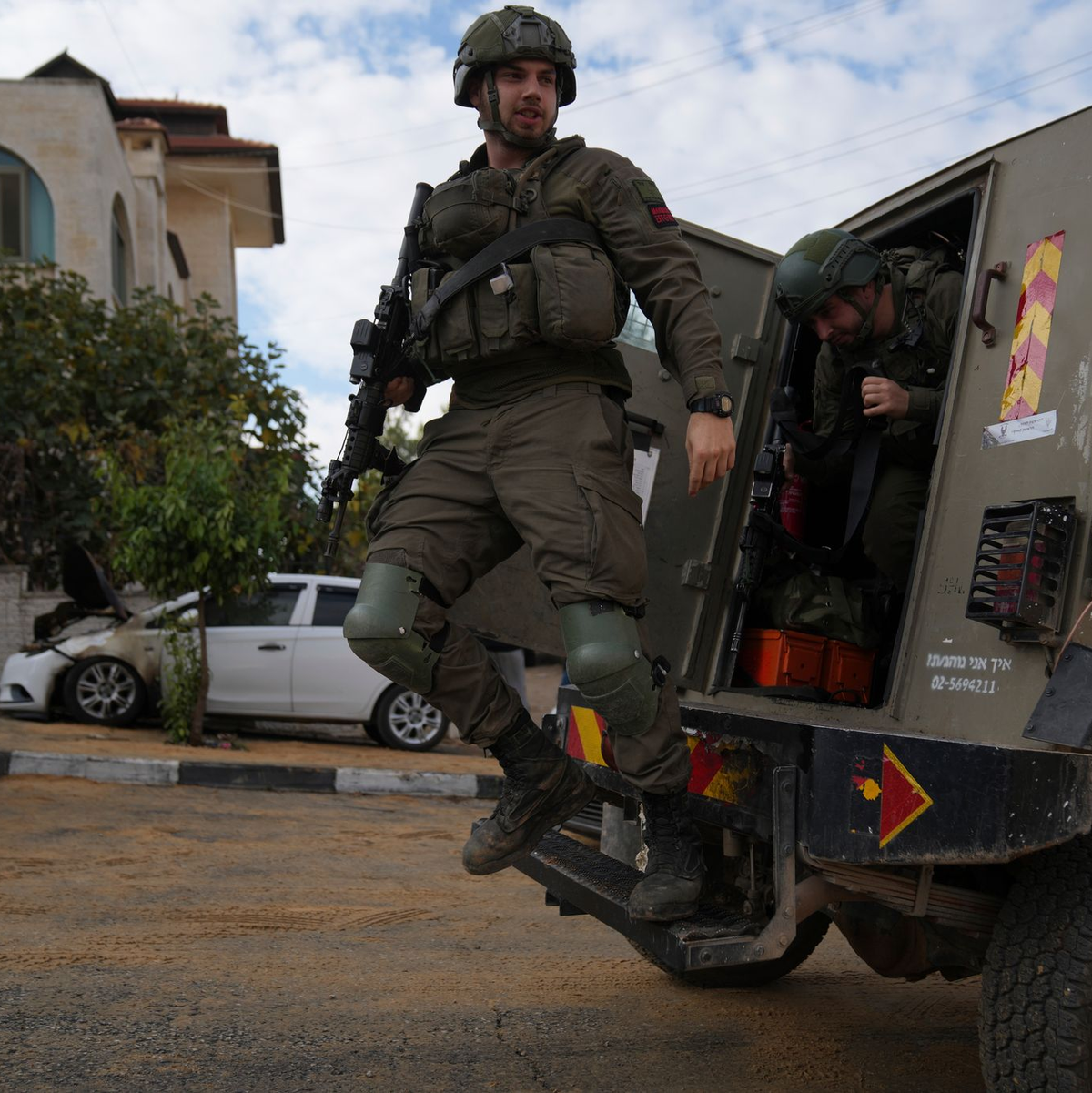 Israels Armee will nach eigenen Angaben verstärkt gegen «Terroristen» im Westjordanland vorgehen. (Archivbild)  - Foto: Nasser Nasser/AP/dpa