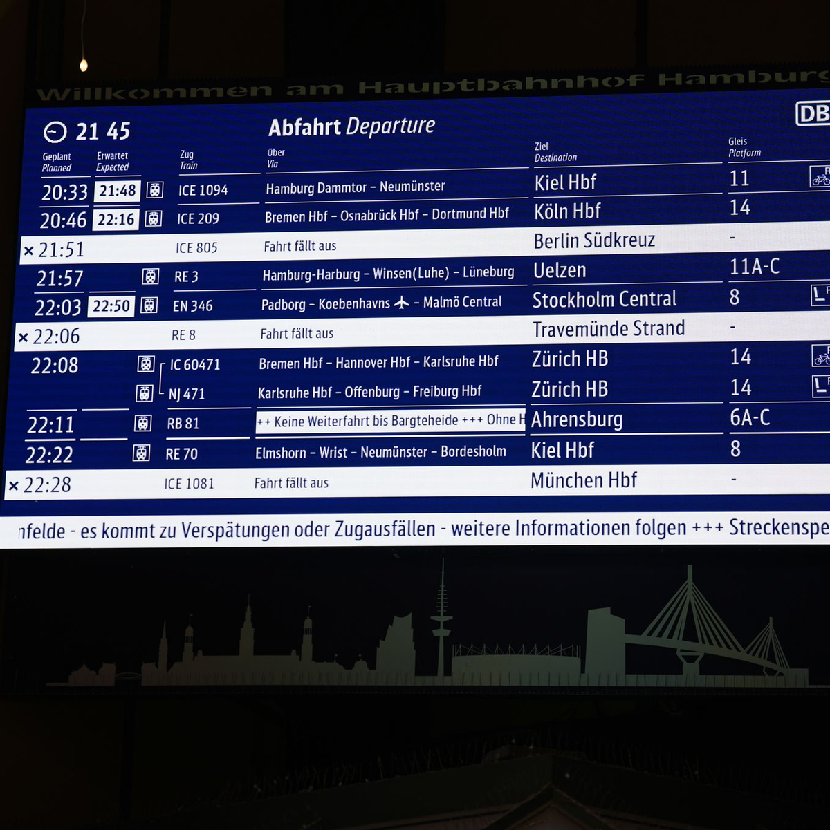 Die ICE-Strecke Hamburg-Berlin war zunächst wieder eingleisig befahrbar. - Foto: Marcus Brandt/dpa