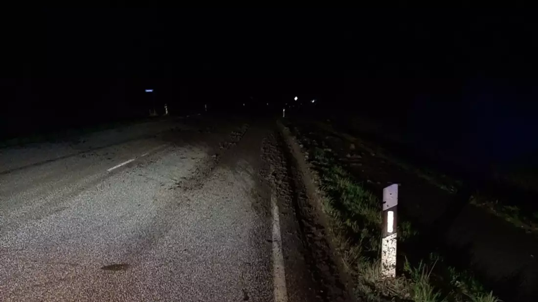 POL-NMS: 250107-1-pdnms Verkehrsunfallflucht auf der B 203 Höhe Holzdorf, Zeugen gesucht - Bild: presseportal.de