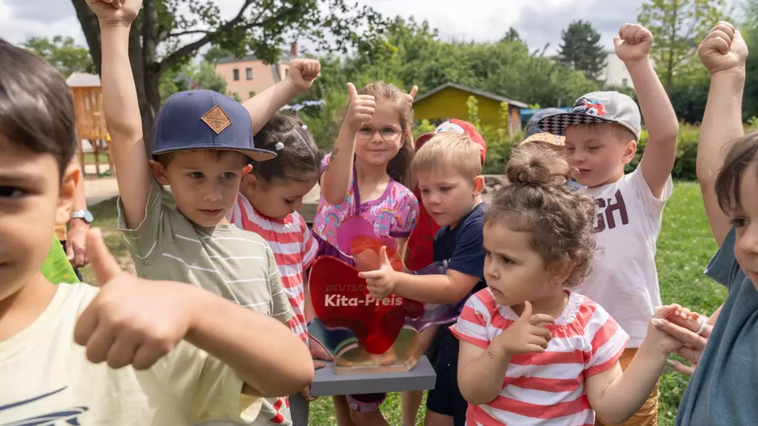 Auf dem Weg zum Deutschen Kita-Preis 2025 / 15 Kitas und 15 lokale Bündnisse für frühe Bildung nominiert - Bild: presseportal.de