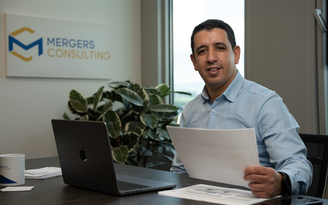 Karim Bouhlou: Ich behalte mein Unternehmen für immer – Warum viele Unternehmer ohne Exit-Plan wichtige Chancen verschenken - Foto: presseportal.de