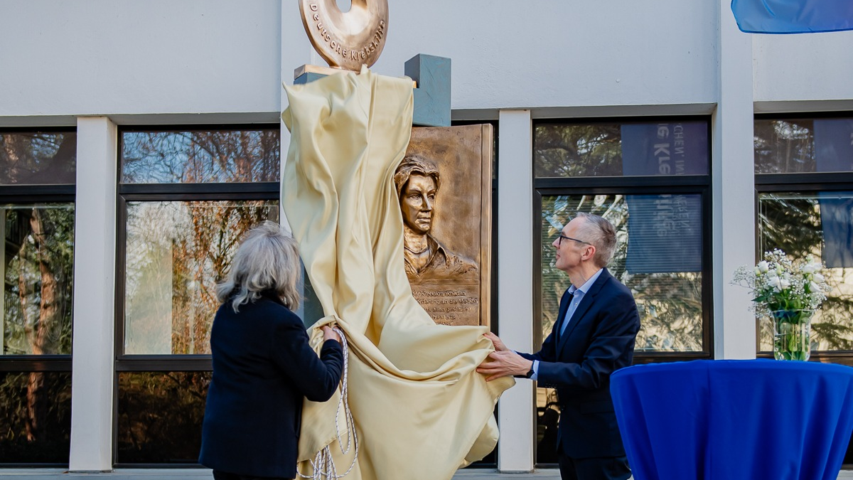 Mildred Scheel-Stele: Denkmal für die Gründerin der Deutschen Krebshilfe - Foto: presseportal.de