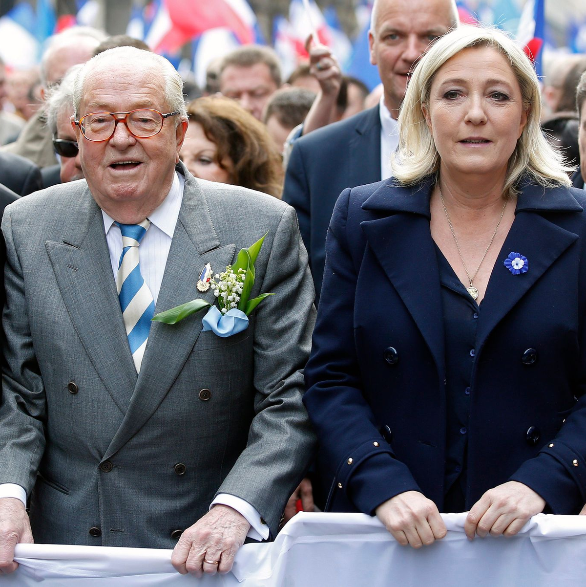 Das Verhältnis zwischen Marine und Jean-Marie war lange Zeit schwierig. (Archivbild) - Foto: Yoan Valat/EPA/dpa