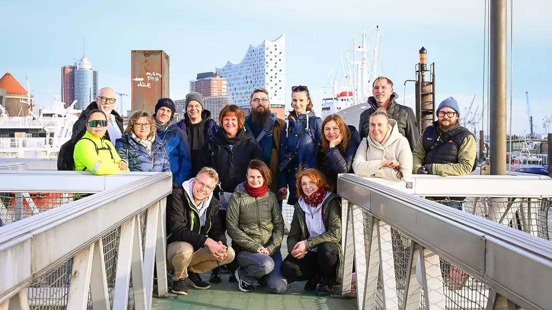 Schulfotos, die Spaß machen: Wie „Der andere Fotograf“ aus Hamburg die Branche revolutioniert - Bild: presseportal.de