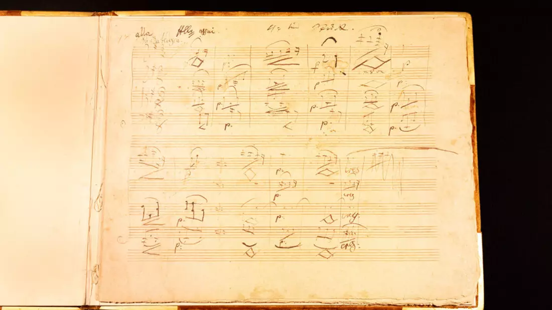  Es handele sich um einen kompletten Satz aus dem 1825 komponierten Streichquartett B-Dur opus 130, teilte die Kulturstiftung der Länder in Berlin mit. - Bild: Lydia Ramos/Beethoven-Haus Bonn/dpa
