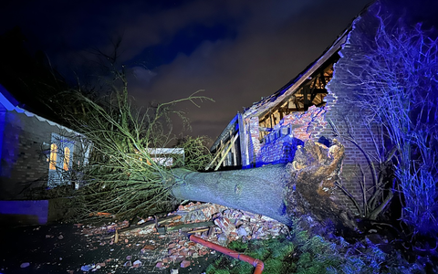FFW Schwalmtal: Sturmtief sorgt fĂŒr zahlreiche EinsĂ€tze - Feuerwehr Schwalmtal rund zehn Stunden im Einsatz - Foto: presseportal.de FFW Schwalmtal: Sturmtief sorgt fĂŒr zahlreiche EinsĂ€tze - Feuerwehr Schwalmtal rund zehn Stunden im Einsatz - Foto: presseportal.de