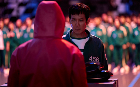 Lee Jung-jae als Seong Gi-hun will den «Squid Game»-Machern in Staffel 2 das Handwerk legen. (undatiertes Handout) - Foto: No Ju-Han/Netflix/dpa Lee Jung-jae als Seong Gi-hun will den «Squid Game»-Machern in Staffel 2 das Handwerk legen. (undatiertes Handout) - Foto: No Ju-Han/Netflix/dpa