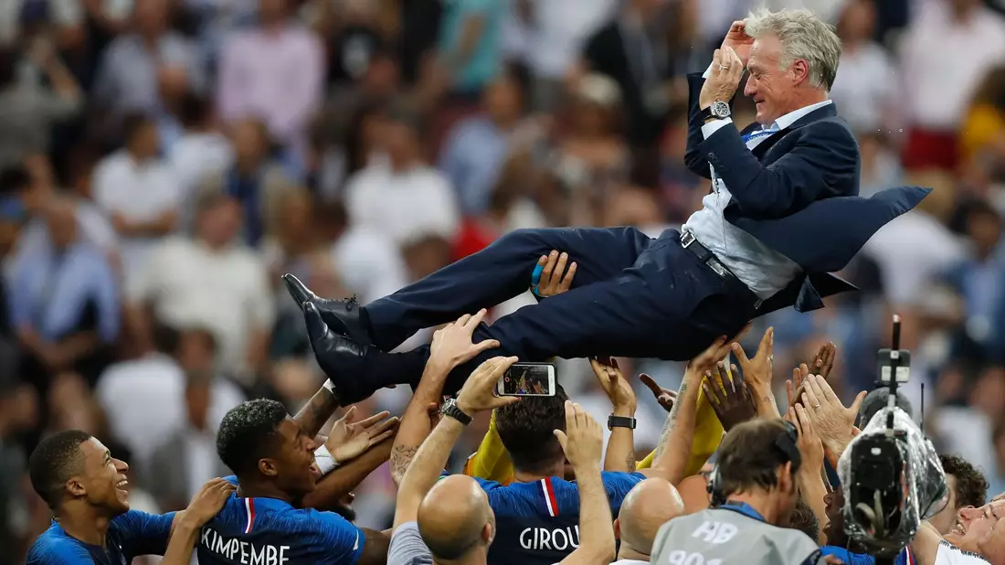 Unter Deschamps wurden Les Bleus 2018 Weltmeister. - Bild: Francisco Seco/AP/dpa