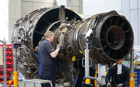 Der Lufthansa-Konzern stellt auch 2025 neue Kräfte ein.  - Foto: Marcus Brandt/dpa