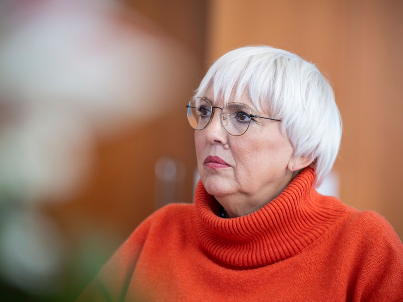 Kulturstaatsministerin Claudia Roth will das Verfahren zur Rückgabe von NS-Raubgut reformieren. (Archivbild) - Foto: Hannes Albert/dpa
