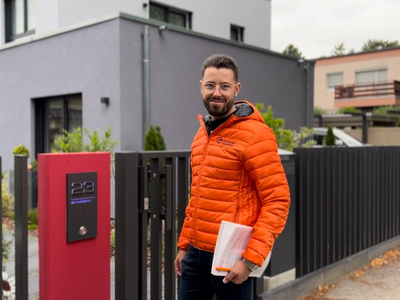 Effektive Kundenakquise im Energiemarkt: So hilft ELDOORADO Quereinsteigern dabei, als seriöse Verkäufer für Strom und Gas den Fuß in die Tür zu bekommen - Foto: presseportal.de