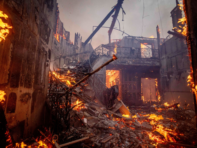 In der Feuerzone haben viele Hollywoodstars Villen.  - Foto: Ethan Swope/FR171736 AP/dpa