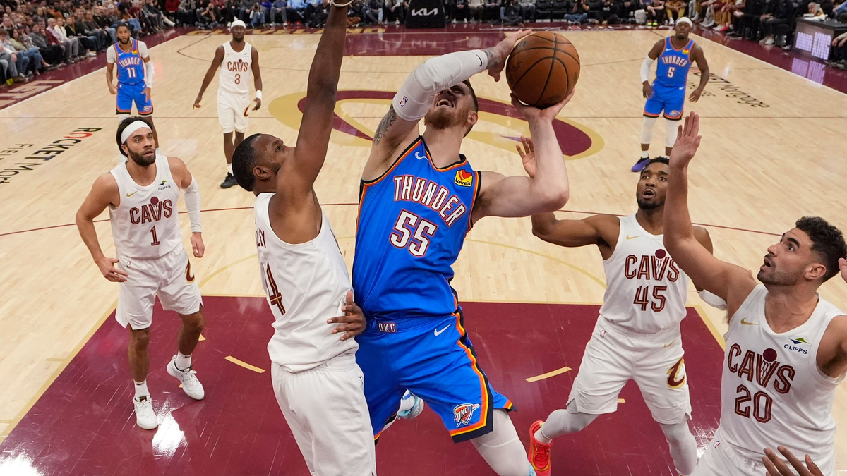 Isaiah Hartenstein (M.) machte ein starkes Spiel. - Foto: Sue Ogrocki/AP/dpa