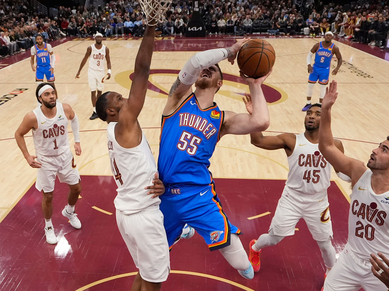 Isaiah Hartenstein (M.) machte ein starkes Spiel. - Foto: Sue Ogrocki/AP/dpa