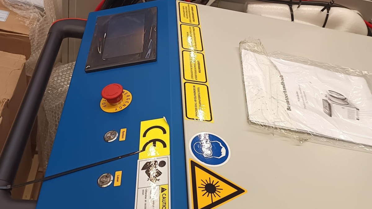 HZA-BI: Zollamt Arnsberg stoppt Einfuhr von Laserschweißgeräten/Verstoß gegen Sicherheitsbestimmungen und Konformität - Foto: presseportal.de