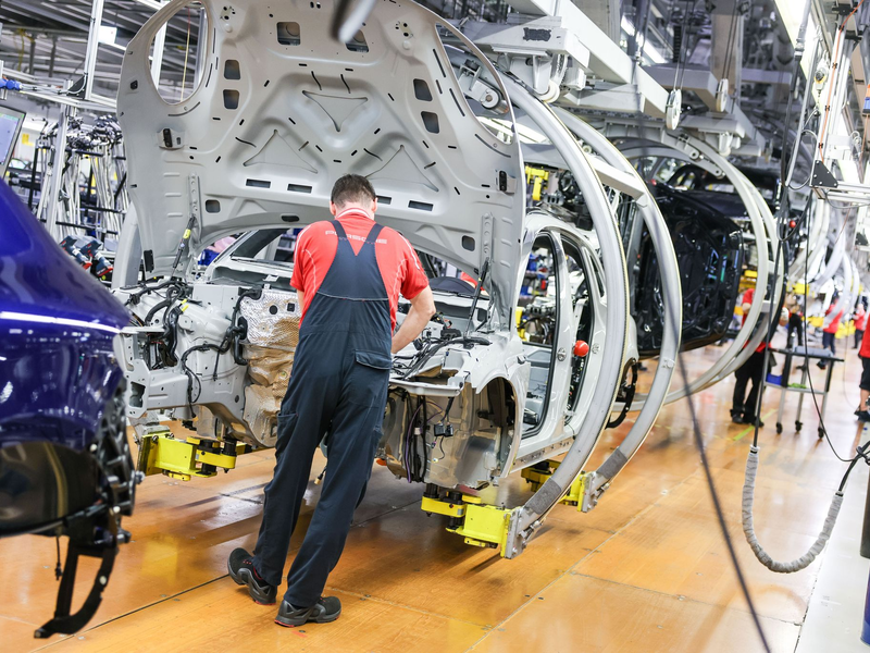 Die Stimmung in der deutschen Autoindustrie ist gesunken. (Symbolbild) - Foto: Jan Woitas/dpa