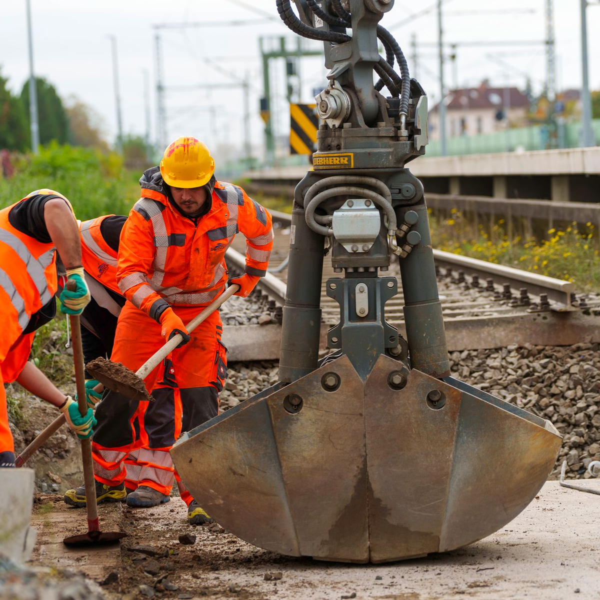 Während der Bauarbeiten werden die jeweiligen Strecken für mehrere Monate gesperrt. (Archivbild) - Foto: Andreas Arnold/dpa