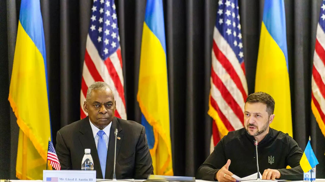 Außer US-Verteidigungsminister Austin (l.) und Selenskyj wurden auch etwa Bundesverteidigungsminister Boris Pistorius (SPD) und Nato-Generalsekretär Mark Rutte erwartet. (Archivbild) - Bild: Andreas Arnold/dpa