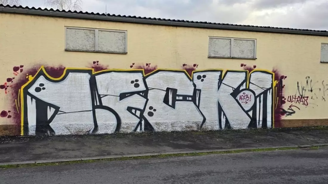 POL-PDKL: Sachbeschädigung durch Graffiti, Zeugen gesucht - Bild: presseportal.de