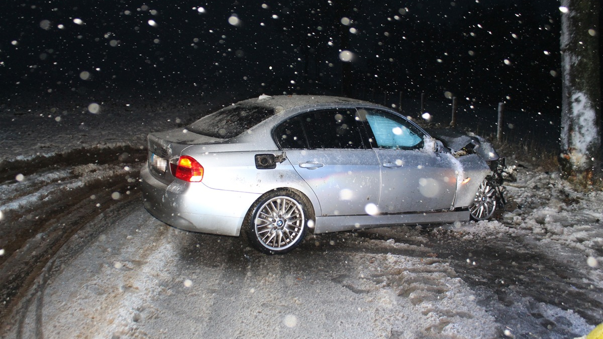 POL-NE: Witterungsbedingte Unfälle am Donnerstag (09.01.) - Vorläufige Bilanz für den Zeitraum von 06:00 bis 15:00 Uhr - Foto: presseportal.de