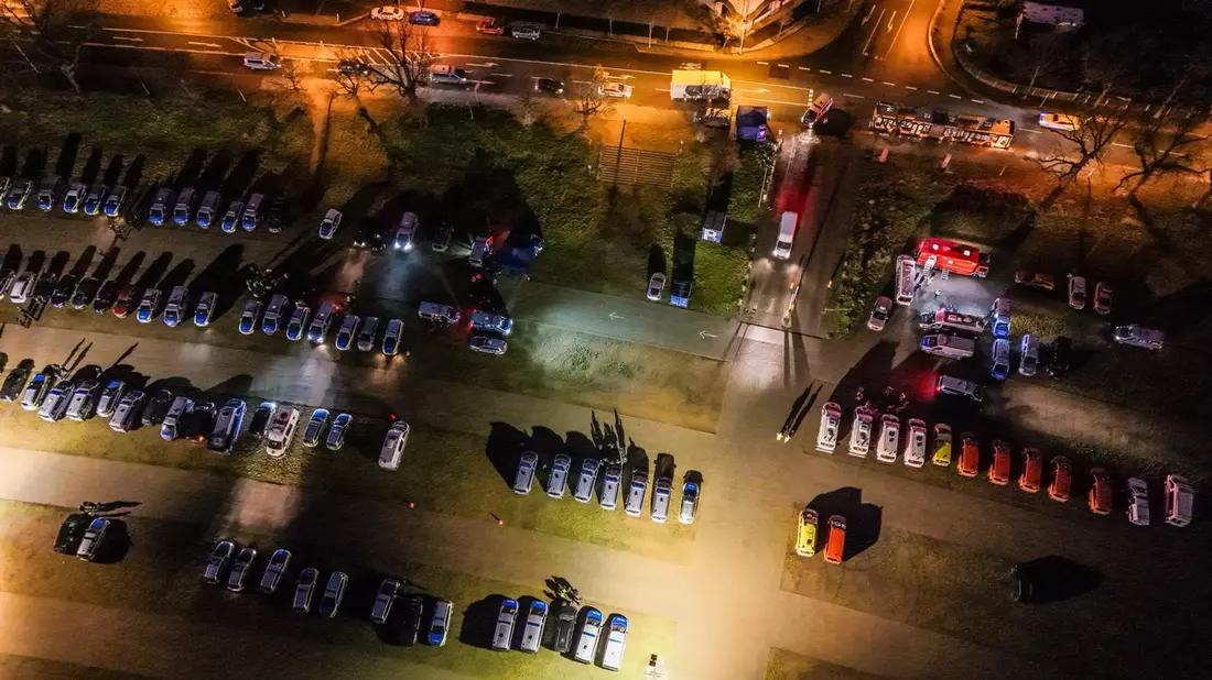 FW Dresden: Weltkriegsbombe unter der Carolabrücke entschärft - Bild: presseportal.de