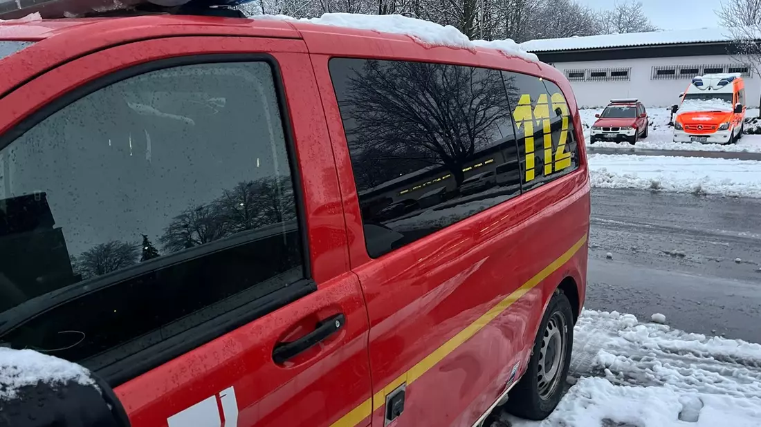 FW Kreis Soest: Schneefall über dem Kreis Soest. - Bild: presseportal.de
