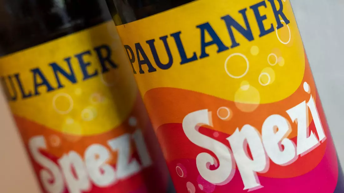 Paulaner will seine Spezi-Marke schützen und verklagt darum Berentzen. - Bild: Lennart Preiss/dpa