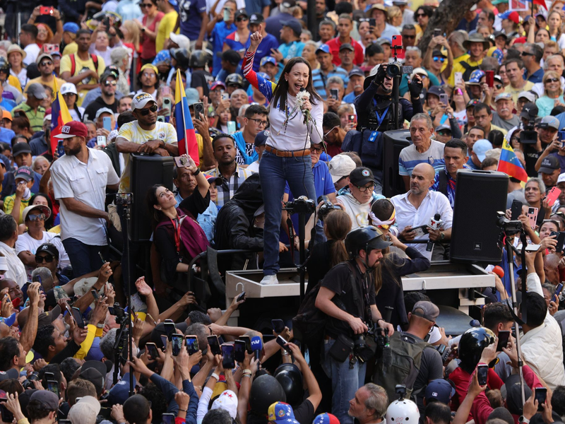 Venezuelas Oppositionsführerin María Corina Machado ist bei ihrem ersten öffentlichen Auftritt seit Monaten nach Angaben der Opposition gewaltsam entführt und später wieder freigekommen. - Foto: Jesus Vargas/dpa
