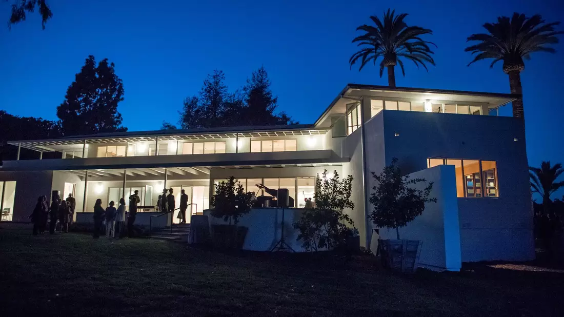 Das Thomas Mann Haus in Los Angeles bei seiner Eröffnung 2018, nachdem es die Bundesrepublik gekauft hatte. (Foto Archiv)  - Bild: Bernd von Jutrczenka/dpa