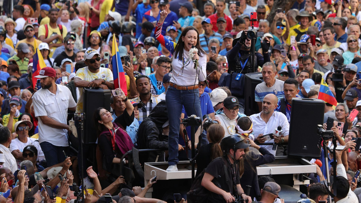 Nach ihrem ersten öffentlichen Auftritt seit Monaten wurde Machado entführt und später wieder freigelassen. - Foto: Jesus Vargas/dpa