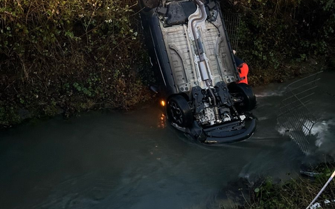 POL-COE: Coesfeld, Dülmener Straße / Jungfernfahrt endet im Tüskenbach - Foto: presseportal.de