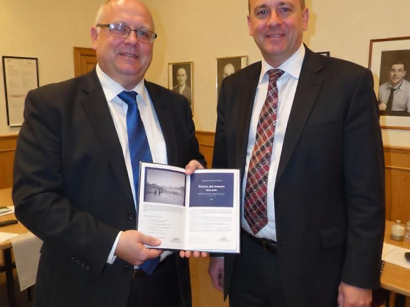 Autoren-Power durch Ghostwriter - Foto: Ghostwriter-Buchautor über pressetext.de