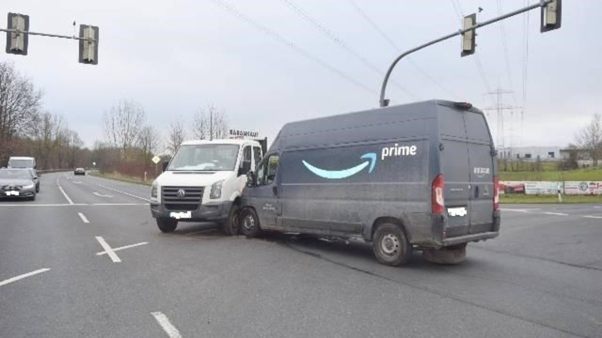 POL-NI: Polizei Bad Nenndorf - Zeugenaufruf nach Verkehrsunfall mit einer leicht verletzten Person - Foto: presseportal.de