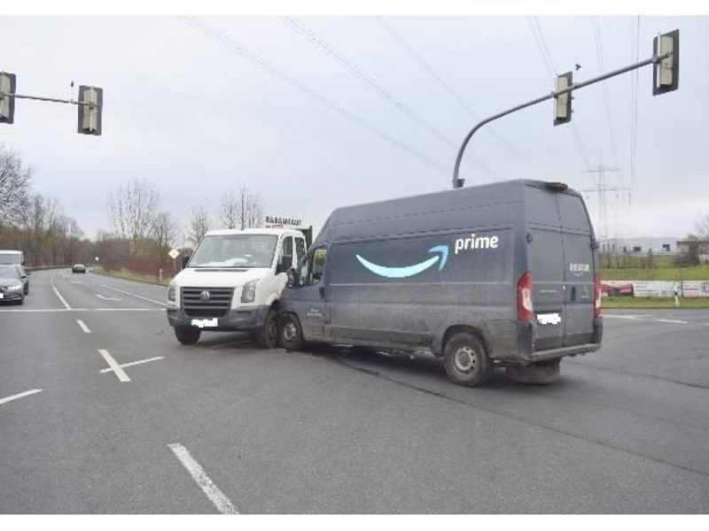 POL-NI: Polizei Bad Nenndorf - Zeugenaufruf nach Verkehrsunfall mit einer leicht verletzten Person - Foto: presseportal.de