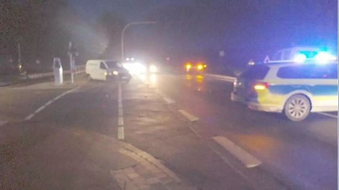 POL-ROW: ++ Verkehrsunfall mit zwei Leichtverletzten in Oerel ++ - Bild: presseportal.de