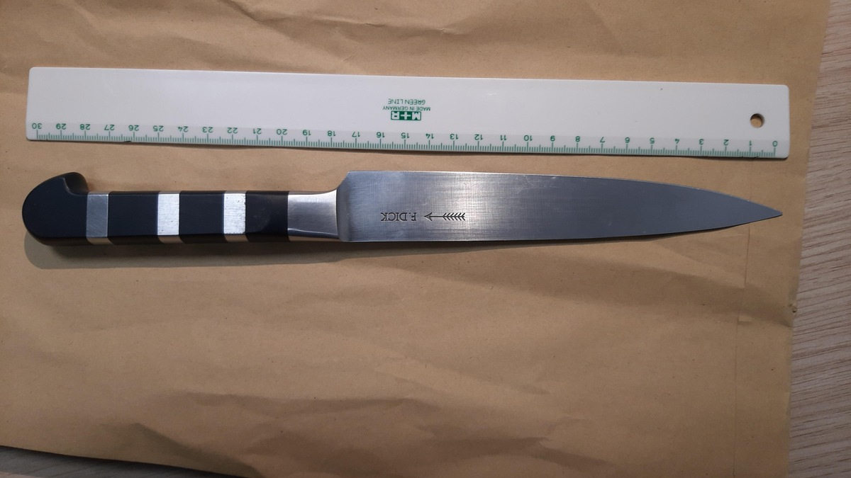 Bundespolizeidirektion München: Frau mit Messer im Hauptbahnhof / Bundespolizisten reagieren schnell - Foto: presseportal.de