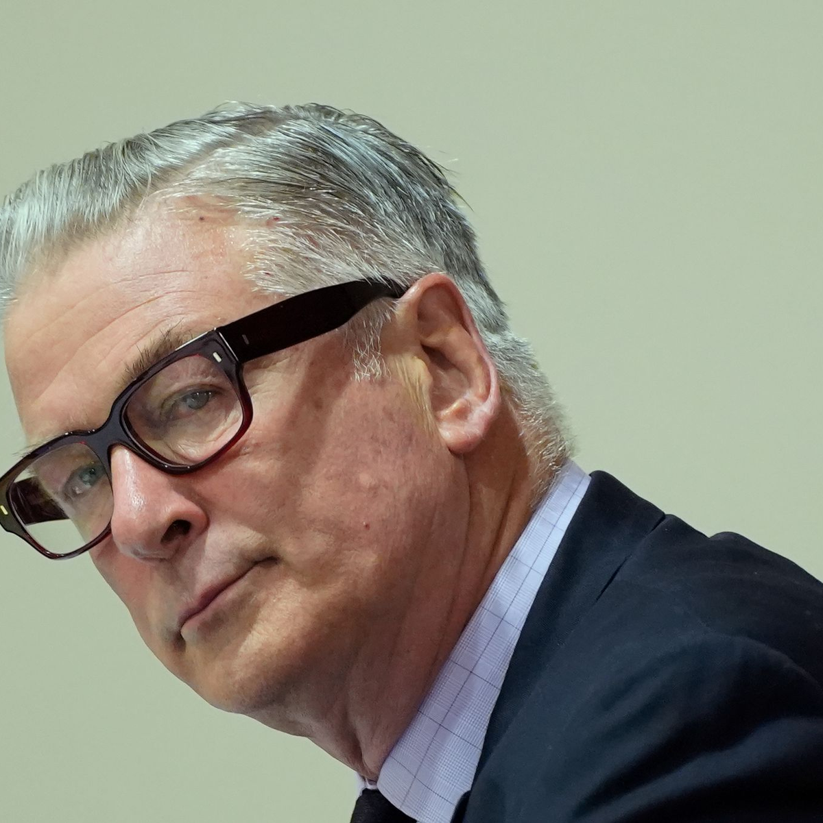 Das Verfahren gegen den Schauspieler Alec Baldwin wurde vergangenes Jahr eingestellt. (Foto Archiv) - Foto: Ramsay de Give/Pool AFP/AP/dpa