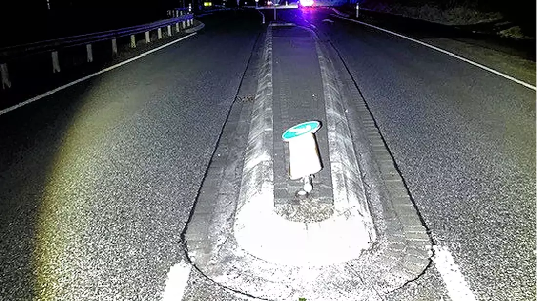 POL-PPWP: Schild umgemäht und abgehauen - Bild: presseportal.de