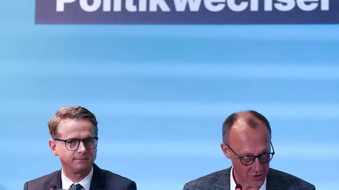 Die CDU gibt in Hamburg den Startschuss für die heiße Phase des Bundestagswahlkampfs. Die Lage der Wirtschaft steht im Mittelpunkt. Aber nicht nur. - Bild: Marcus Brandt/dpa