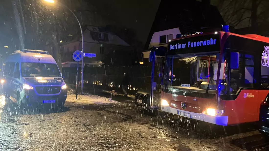 Der Amokalarm an einer Berliner Grundschule wurde wohl durch einen technischen Defekt ausgelöst. (Foto aktuell) - Bild: Stefan Kruse/dpa