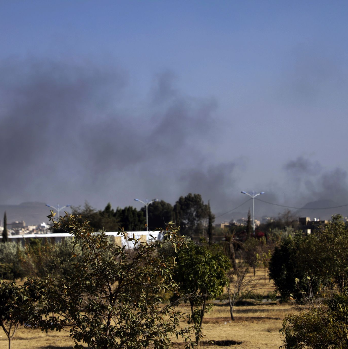 Israels Armee griff erneut Ziele der Huzhi-Miliz im Jemen an.  - Foto: Osamah Abdulrahman/AP/dpa