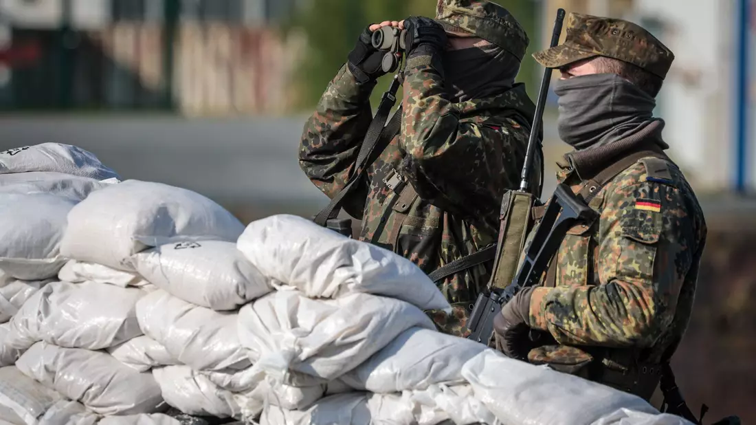 Heimatschützer bei der Bundeswehr-Übung «Fishtown Guard 2024» - Bild: Focke Strangmann/dpa