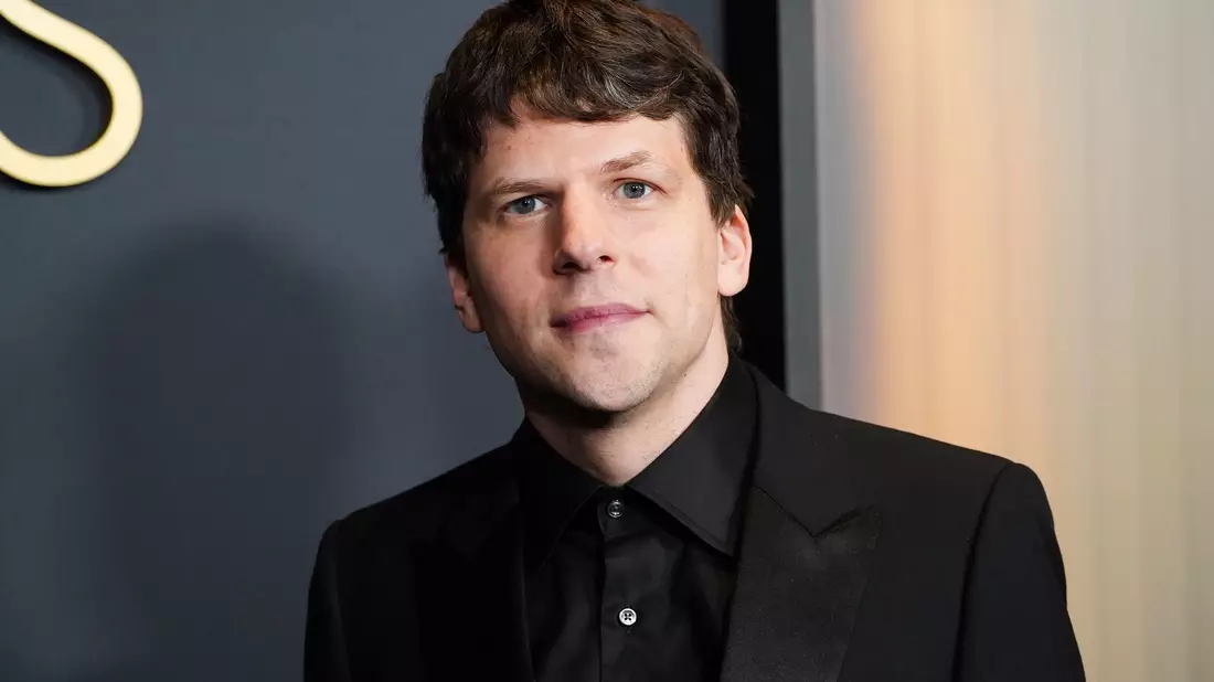 Jesse Eisenberg im November bei den Governors Awards in Los Angeles. (Archivbild) - Bild: Jordan Strauss/Invision via AP/dpa