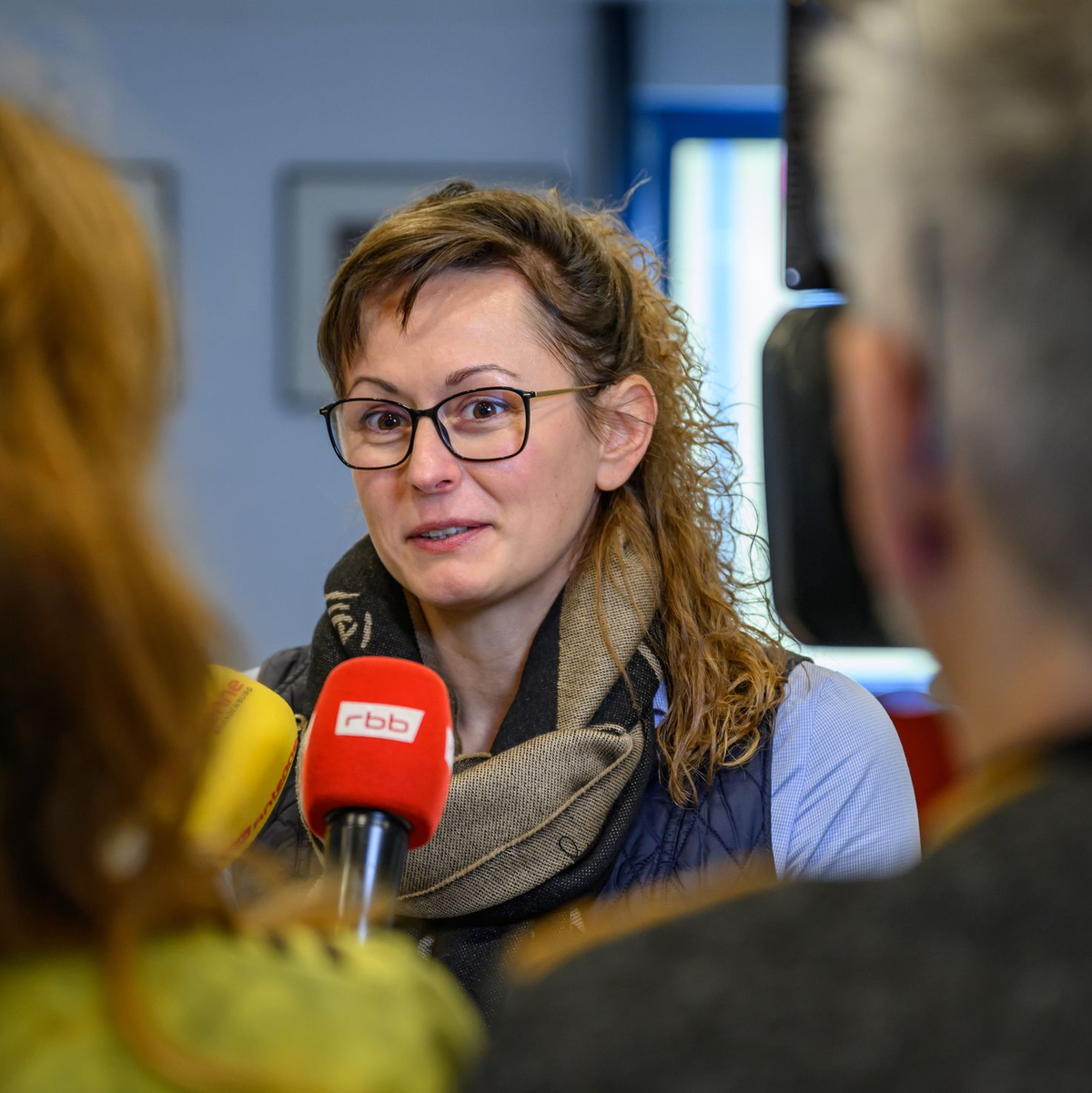 Krisenmanagement ist nötig: Agrarministerin Hanka Mittelstädt berät über das Vorgehen nach dem Ausbruch der Maul- und Klauenseuche.  - Foto: Patrick Pleul/dpa