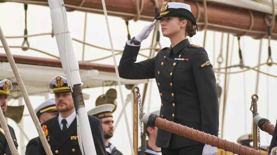 Nach Zwischenstops auf den Kanaren wird das Schiff Häfen in Süd-, Mittel- und Nordamerika ansteuern. (Foto aktuell) - Bild: Francisco J. Olmo/EUROPA PRESS/dpa