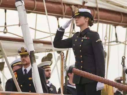 Nach Zwischenstops auf den Kanaren wird das Schiff Häfen in Süd-, Mittel- und Nordamerika ansteuern. (Foto aktuell) - Foto: Francisco J. Olmo/EUROPA PRESS/dpa