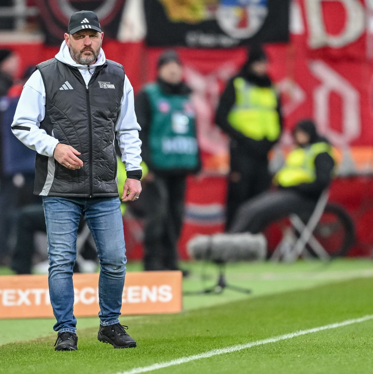 Konnte den Berliner Abwärtstrend nicht stoppen: Steffen Baumgart. - Foto: Harry Langer/dpa