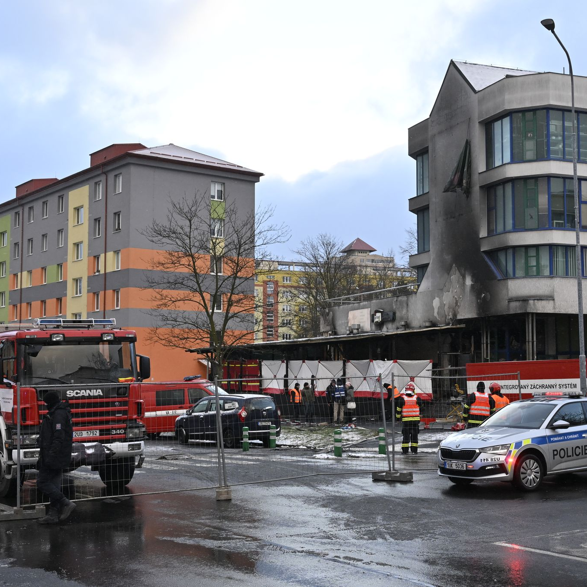 Bei einer Explosion und einem Brand in einem Restaurant in Tschechien sind sechs Menschen ums Leben gekommen. (Foto aktuell) - Foto: Hájek Ondøej/CTK/dpa