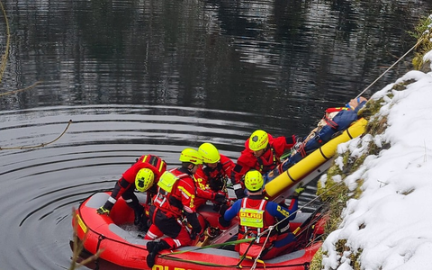 FW Königswinter: Hilfsorganisationen proben Personenrettung im Gelände - Foto: presseportal.de